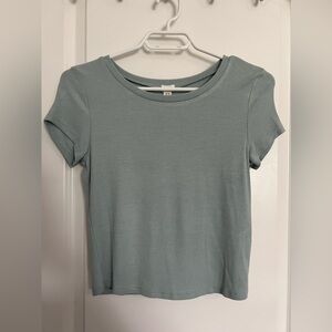 *NWT* GARAGE LIGHT BLUE RIBBED BABY TEE - MEDIUM